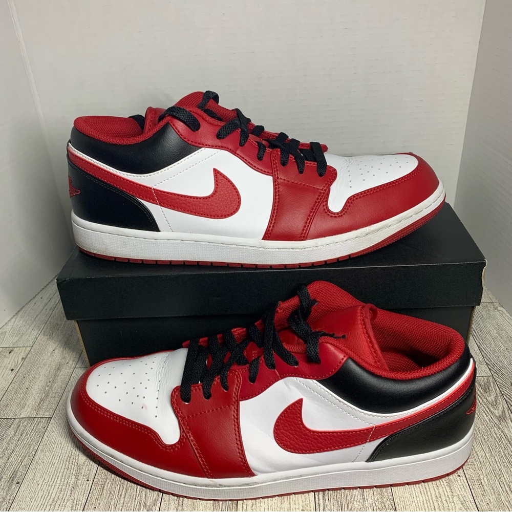 Air Jordan 1 Low 'Reverse Black
Toe'
